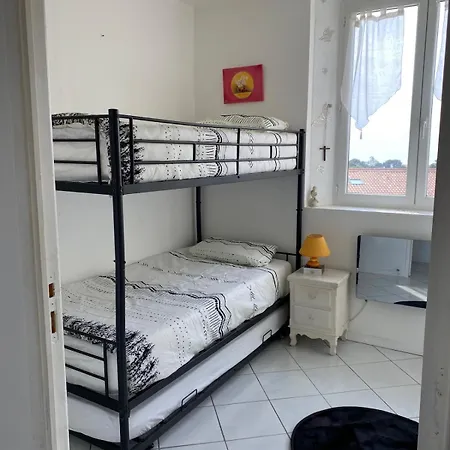 Chez Dauphinchrist Apartament Saint-Raphaël